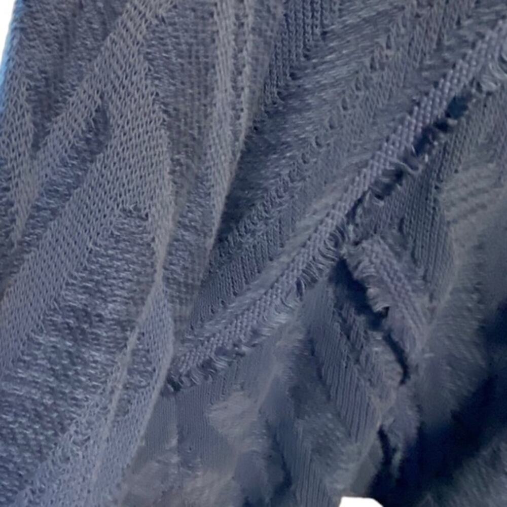Chico’s Cardigan Sweater Women’s Size 12 M Blue Fringe Woven Crossing Patterns 2 - Picture 8 of 15